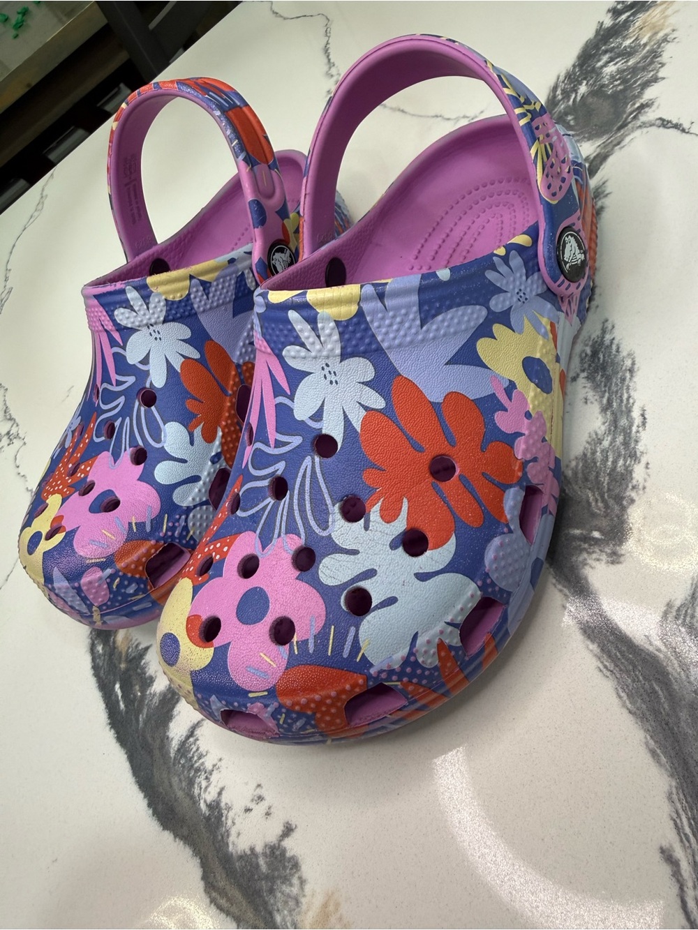 Girls Floral Crocs Shoes, Size 2